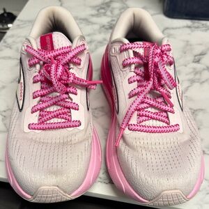 Brooks Women's Athletic Shoes in Pink and Cream